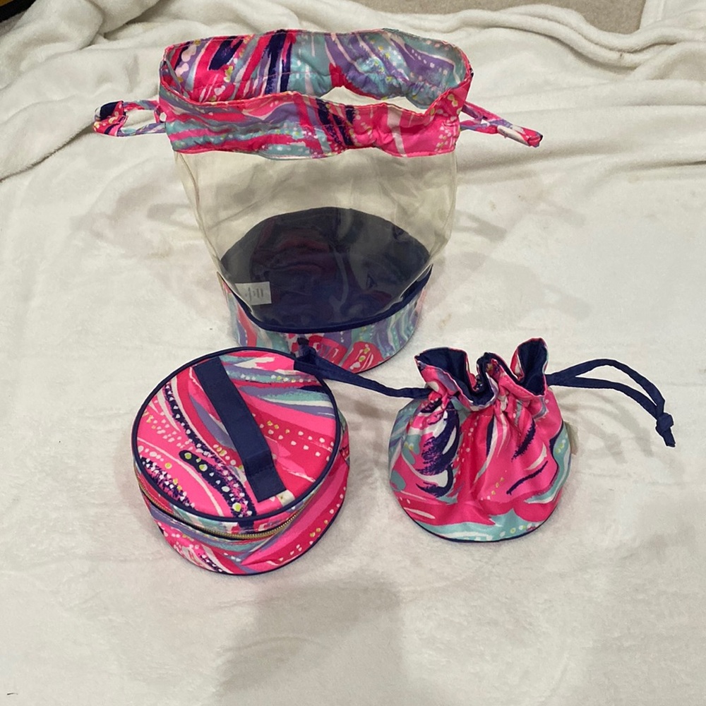 Three piece Lilly pulitzer travel set
